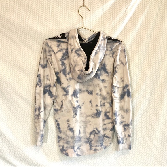Hollister Logo Sleeve Tie-Dye Hoodie - Picture 2 of 3